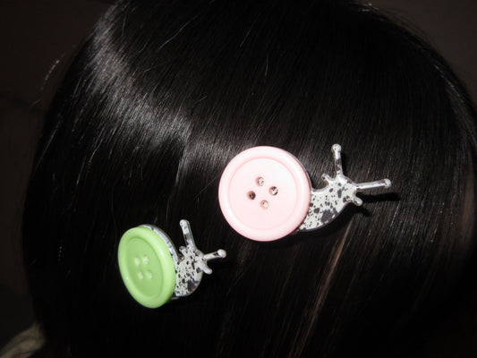 UmmFruit / Snail Button Hair Clip