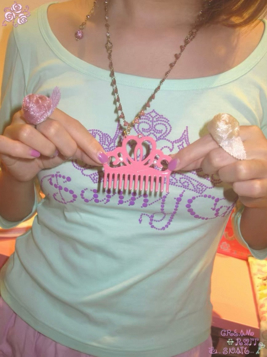 卷蜗Cream roll snail / Crown & Comb Jewel Charm Necklace