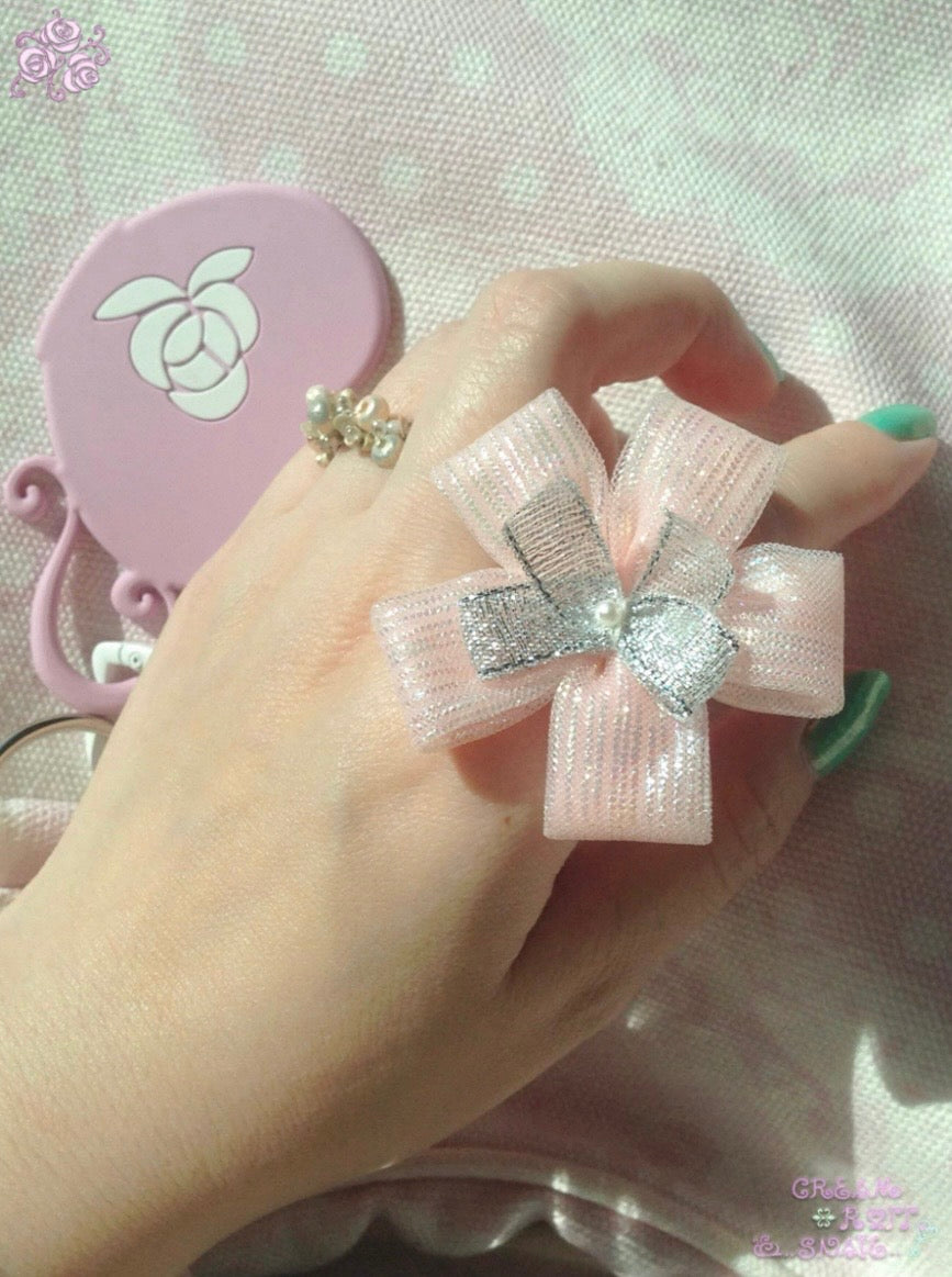 卷蜗Cream roll snail : Sparkly Ribbon Flower Adjustable Ring (Pink,Blue)