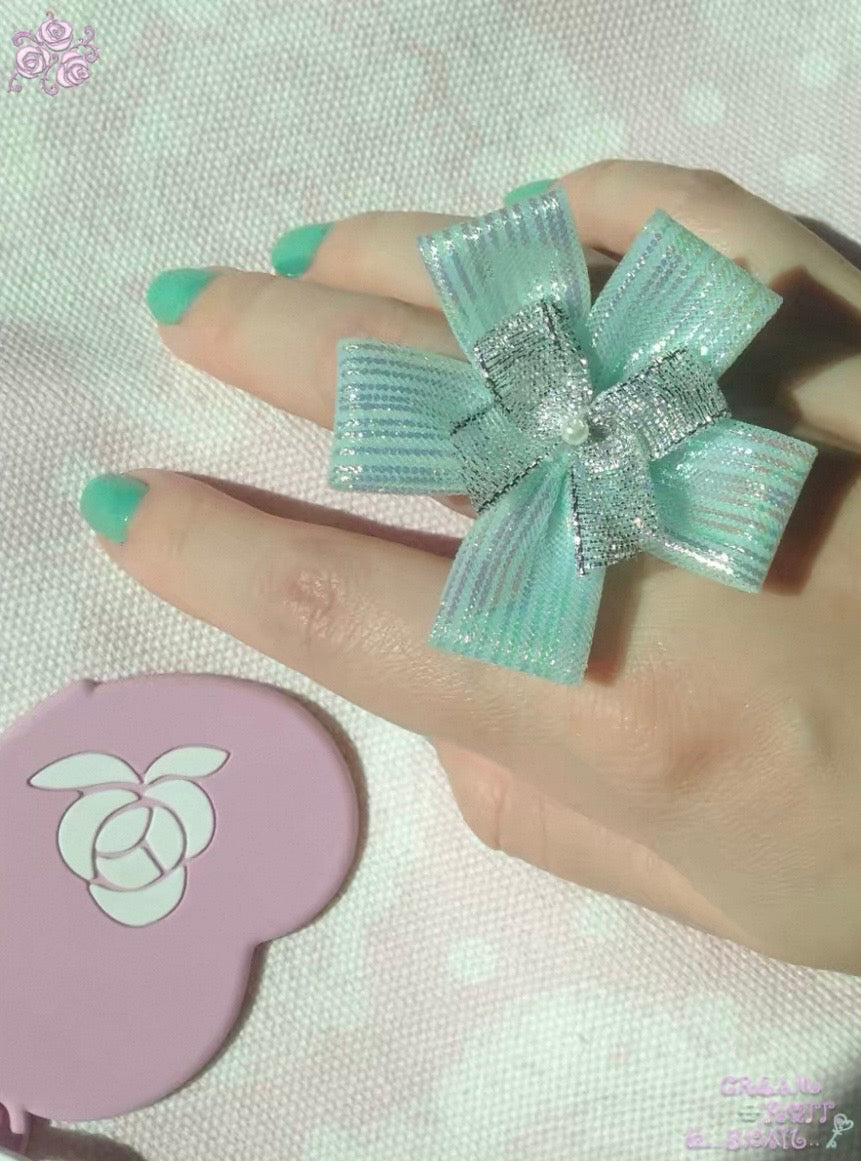 卷蜗Cream roll snail : Sparkly Ribbon Flower Adjustable Ring (Pink,Blue)