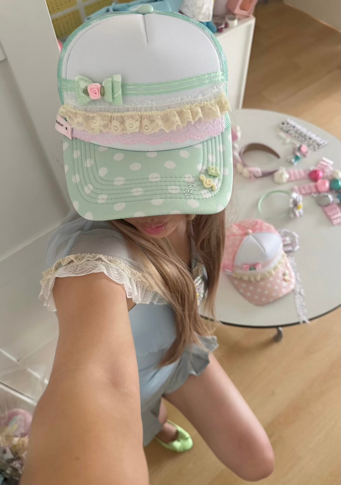 Wolf Grandmother / Lace Bow Dot Baseball Cap (Pink,Green) ⁡